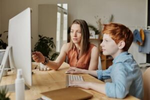 8 Smart Ways AI Can Support Your Parenting Journey